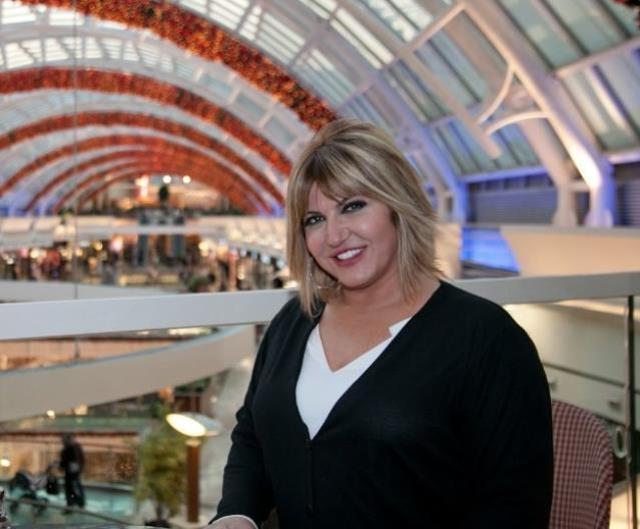 Ünlü sunucu Şule Zeybek'in bu halini hafızanızdan silin! Yıllar onu çok değiştirdi