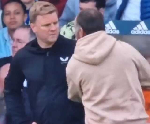 Premier Lig'de skandal olay! Leeds United taraftarı ömür boyu stada giremeyecek