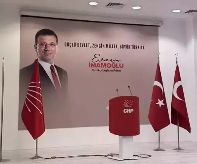 CHP'nin Cumhurbaşkanlığı Aday Ofisi'nde İmamoğlu'nun fotoğrafı kaldırıldı