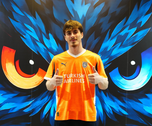 RAMS Başakşehir yeni sezonun ilk transferini yaptı