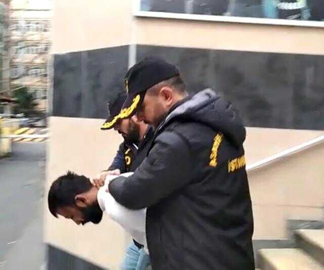 Deneyimli dedektifleri bile şaşkın! 93 suç kaydı, 34 aranması bulunan hırsız son girişiminde yakayı ele verdi