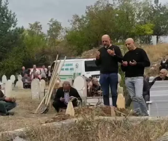 Erzurum Oltu'da cenaze işlemleri