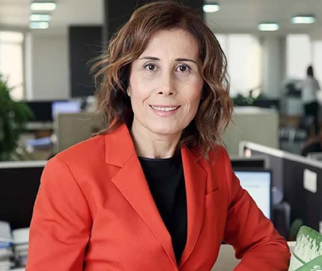Seyhan Belediye Başkanı Oya Tekin.