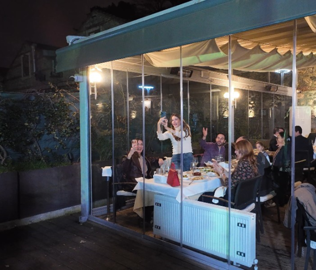 Evlilik teklifi var sandı! Unutamayacağı bir sürprizle karşılaştı