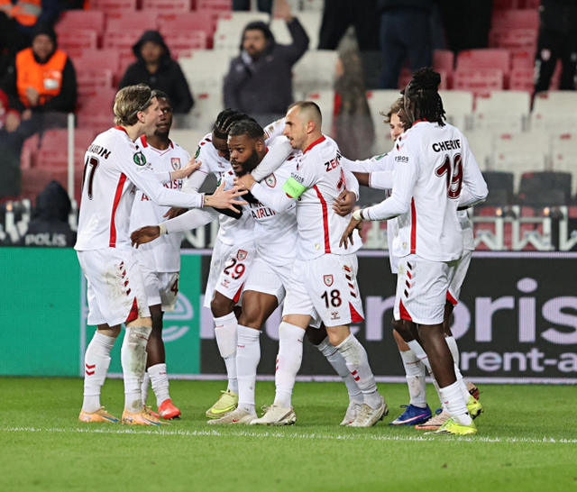Samsunspor, UEFA Konferans Ligi'nde adını son 16 takım arasına yazdırdı! İşte muhtemel rakiplerimiz