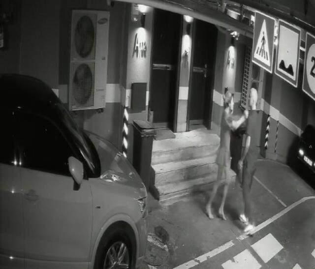 Özcan Deniz'i tokalayıp kıyafetlerini parçalayan Feyza Aktan: Hiç pişman değilim