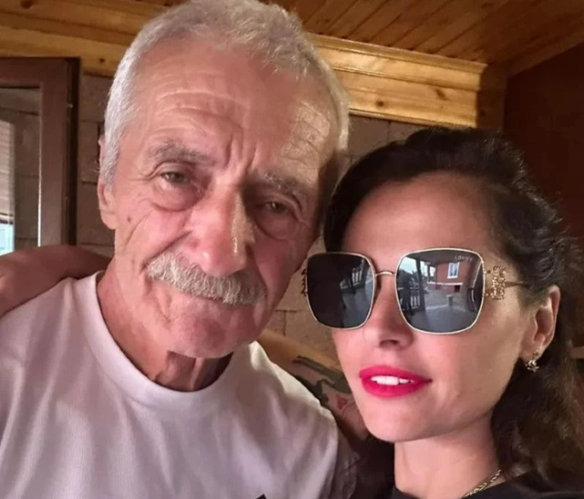Öz ailesini arayan kadın, babasıyla hiç beklemediği bir yerden arkadaş çıktı