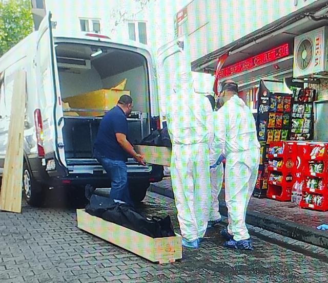 2 erkek arkadaş çırılçıplak birbirine sarılmış halde ölü bulundu! Son anları kamerada