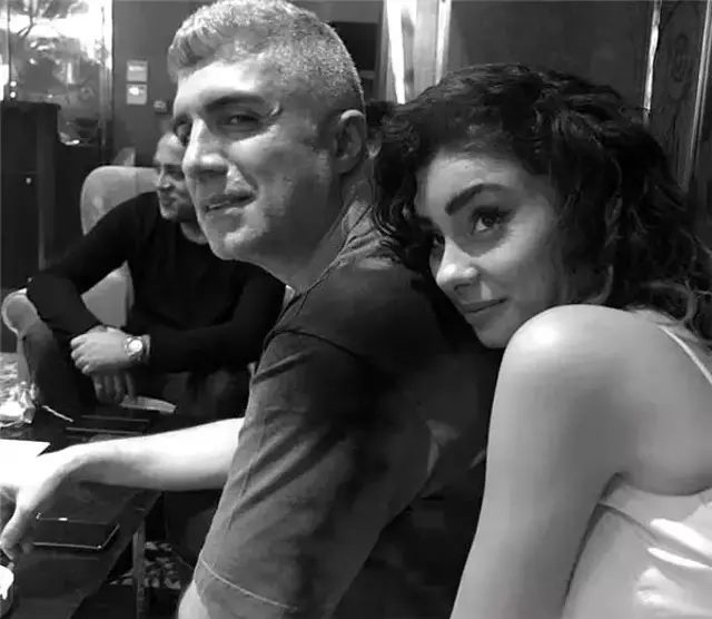 Özcan Deniz'in genç sevgilisi aile kriz çıkardı! Annesi veto etti