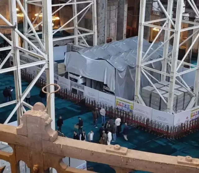 İlber Ortaylı'yı küplere bindiren görüntü: Yapı çökerse dünya faturayı Türklere çıkaracak