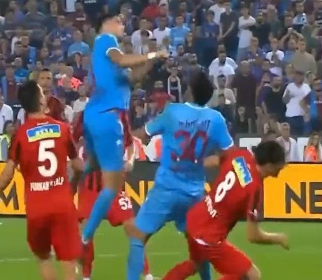 Süper Lig'de kıyamet koptu! 'Trabzon'da kara gece' etiketi gündemin zirvesinde