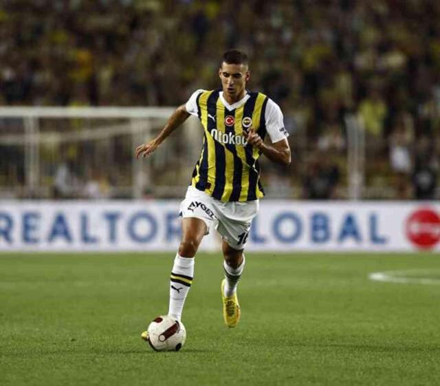 Fenerbahçe'nin hiç acıması yok! Konyaspor'a 40 dakikada gol olup yağdılar