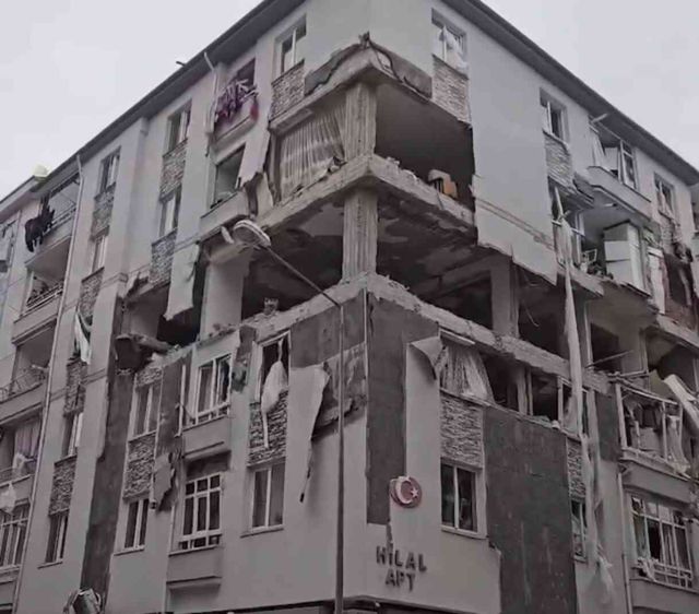 Çorum'daki doğal gaz patlamasında ilk görüntüler