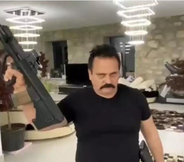 Kendisini 'mehdi' ilan eden Tuncer Çiftçi, kadın müritleriyle video paylaştı