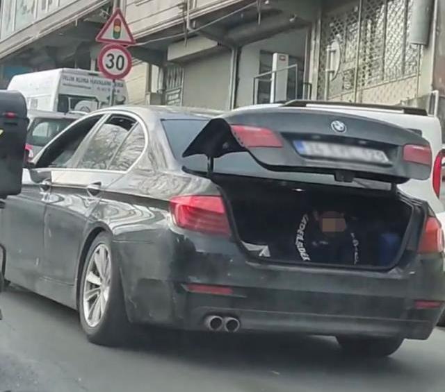 İstanbul'un göbeğinde akıllara durgunluk veren yolculuk! 8 yaşındaki çocuğu otomobilin bagajında taşıdılar