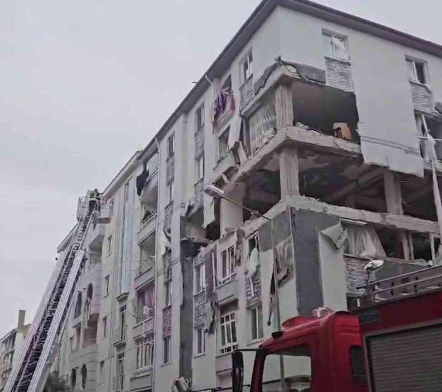 Çorum'daki doğal gaz patlamasında ilk görüntüler
