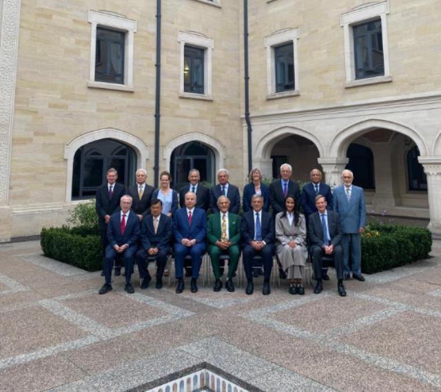 Abdullah Gül'ün Kraliçe Elizabeth'in hayatını kaybettiği gün İngiltere'de olduğu ortaya çıktı