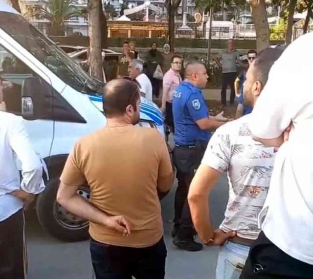 Avcılar'da erkekler tuvaletinde mide bulandıran olay! Linçten polis kurtardı
