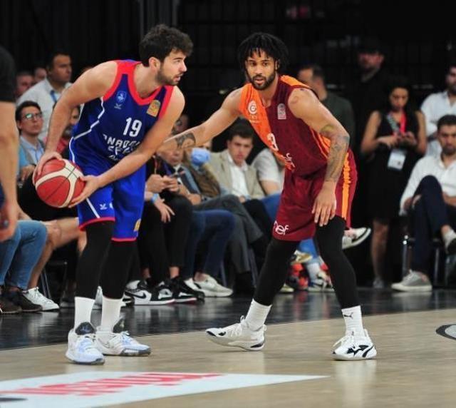 Son Dakika: Anadolu Efes-Galatasaray maçı nefes kesti! İşte Fenerbahçe'nin finaldeki rakibi