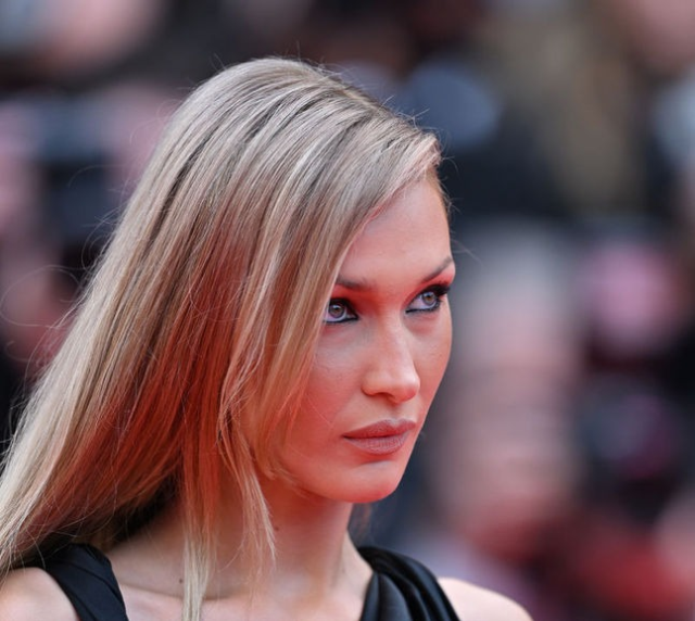Bella Hadid ve 2022 Yılının En Güzel Modeli Ödülü