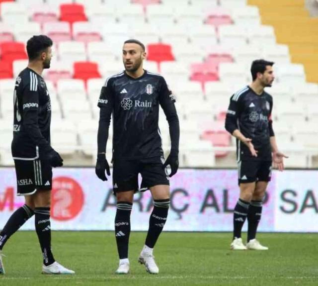 Beşiktaş, Sivasspor'a deplasmanda 1-0 yenildi