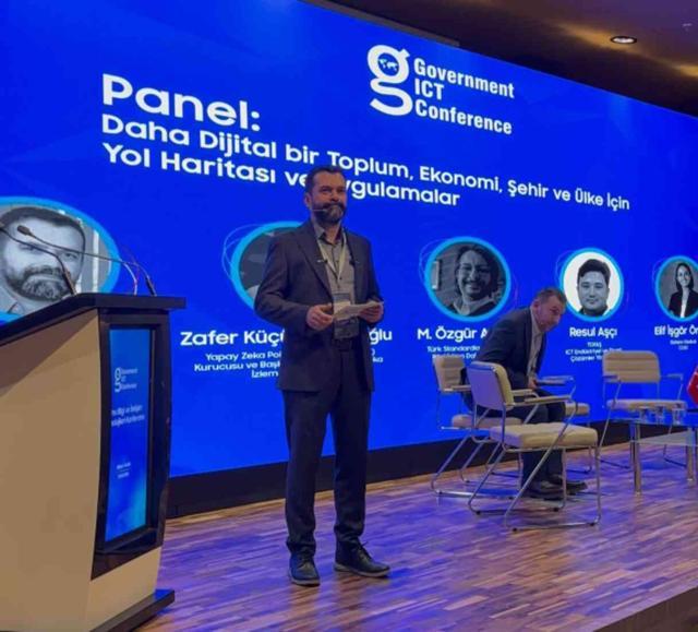 Dr. Ekrem Teymur'un Moderatörlüğünde Kamu Bilgi ve İletişim Teknolojileri Konferansı!