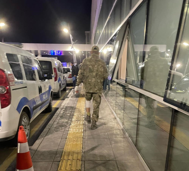 Isparta'da askeri kışlada çıkan kavga! 2 Somalili ağır yaralı