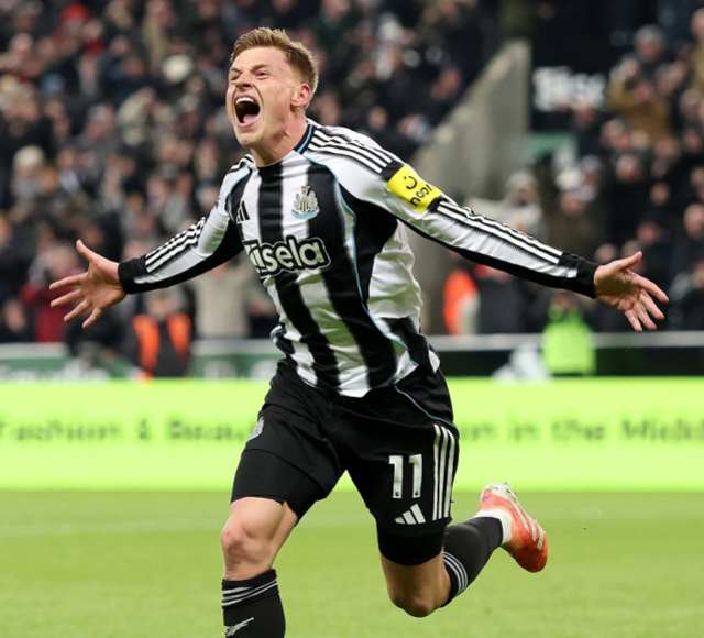 Newcastle United, Manchester City'y devirdi, Eddie Howe Guardiola'yı ilk kez yendi