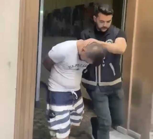 Beyoğlu'nda kadın müşterisi ile kavga eden taksici, 'Bana 'siz Türkler köpeksiniz hainsiniz, parayı bozup geleceksin' dedi'