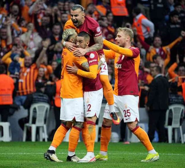ADANA DEMİRSPOR- GALATASARAY MAÇI CANLI İZLE Adana Demirspor- Galatasaray maçı canlı (HD) izleme linki!