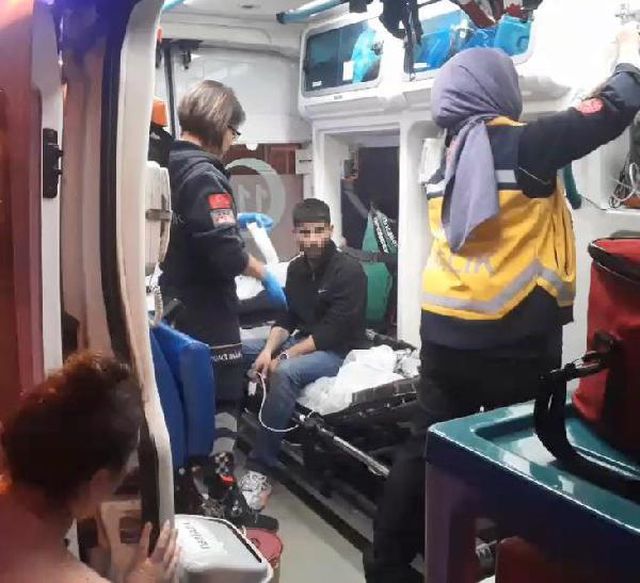 Tartıştığı eşini evden kovdu, kapıyı kapatır kapatmaz yaptığı hareket ortalığı ayağa kaldırdı