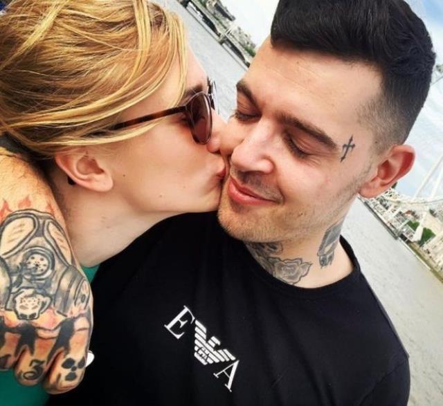 Ukraynalı mülteciyi evine alıp, 10 yıllık evliliğini 10 günde bitiren adam yeni bir kadını eve aldı