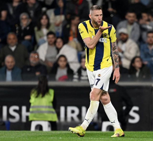 Skriniar: Fenerbahçe, Türkiye'de Adeta Real Madrid Gibi