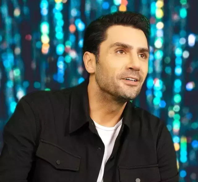 Şarkıcı Özer Bakır'ı tehdit eden Seren Serengil ve Yaşar İpek'e ceza