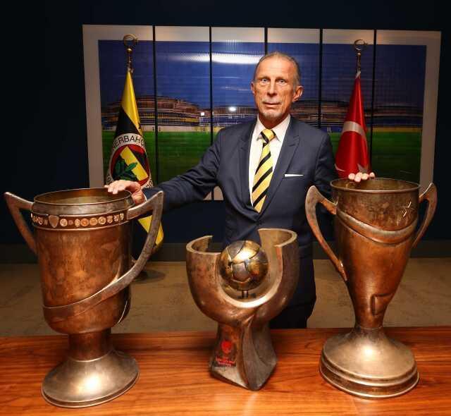 Akciğer kanseri olan Christoph Daum yoğun bakıma kaldırıldı