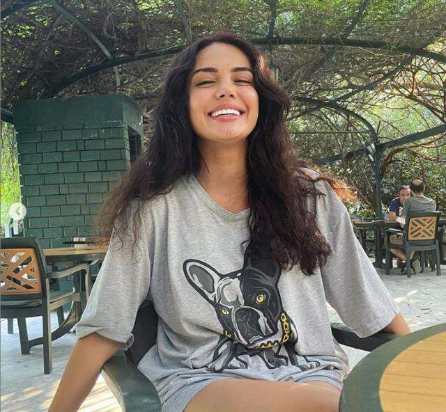 Ece Ronay kimdir? Kaç yaşında, nereli, mesleği ne? Ece Ronay şarkıları nelerdir?