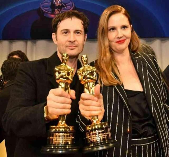 Oyuncu John Cena, Oscar Ödülleri'nde sahneye çıplak çıktı