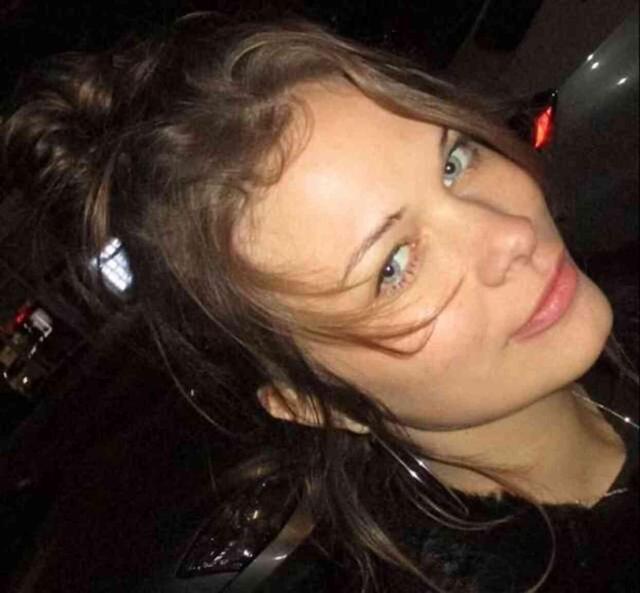 TikTok fenomeni, yazar ve yönetmen Eva Evans 23 yaşında hayatını kaybetti