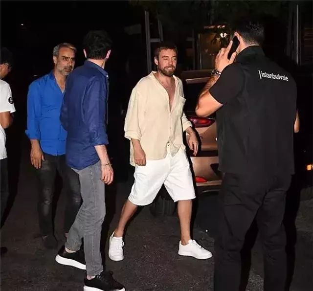 Murat Dalkılıç, 16 yaş küçük oyuncu sevgilisi Çağla Boz ile görüntülendi