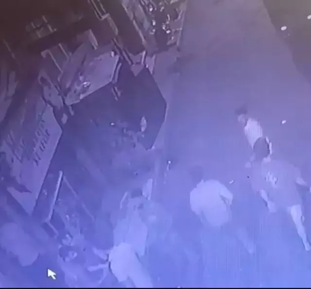 Seyyar satıcı yer kavgasında dövülerek öldürüldü! O anlar kamerada