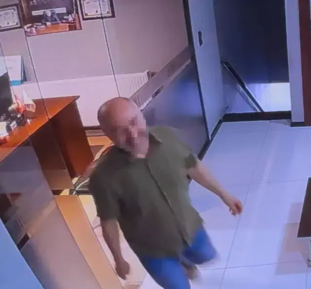 Muhasebeci 'Bankaya yatıracağım' diye çıktı, 70 bin 900 dolarla sırra kadem bastı