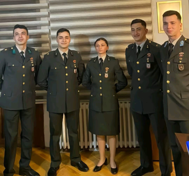 Kılıçlı yemin soruşturmasında 5 teğmen TSK'dan ihraç edildi