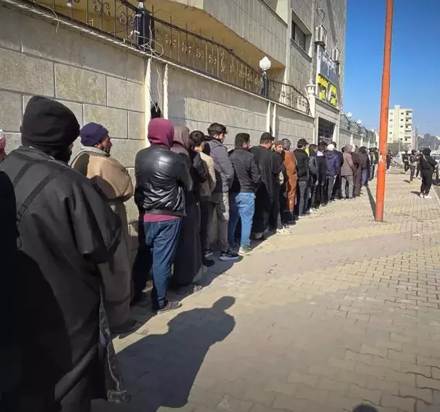 YPG/SDG'liler güvence peşinde! O belge için kuyruğa girdiler