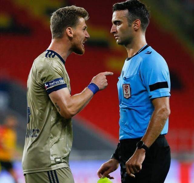 'Pes' dedirten atama! Bir haftada üçüncü büyük maçını yönetecek