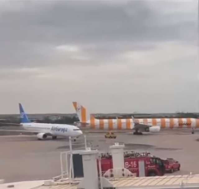 Palma Havalimanı'nda iki tatil uçağı çarpışması panik yarattı