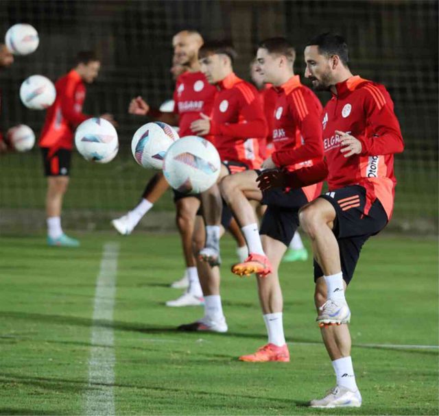 Antalyaspor- Galatasaray muhtemel 11'ler! Antalyaspor- Galatasaray maçı saat kaçta, nerede?