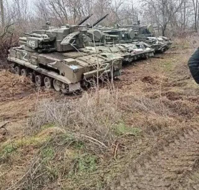 Başkent Kiev'e doğru ilerliyordu! 64 kilometrelik Rus konvoyuna Ukrayna'da Rasputitsa freni