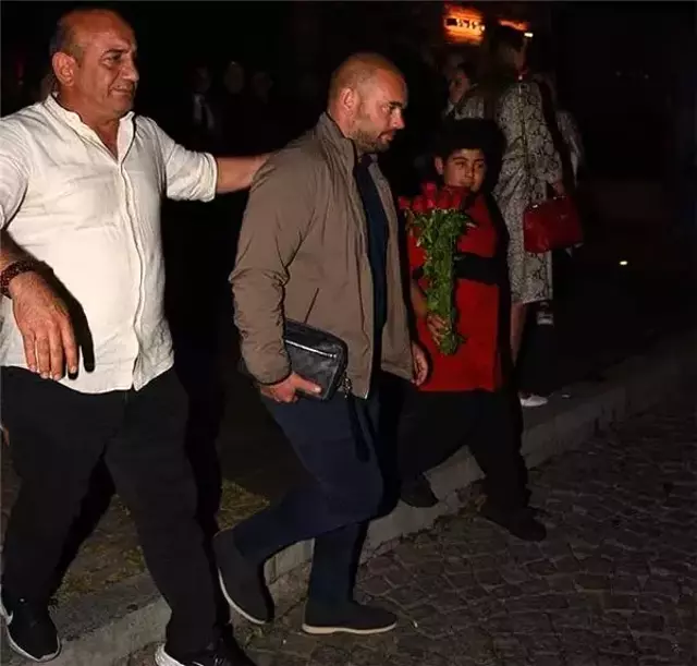 Galatasaray'ın eski yıldızının olaylı İstanbul gecesi! Mekanda tanıştığı kızla eve gitti