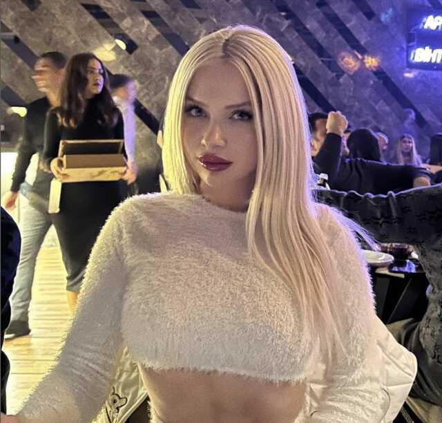 Eşim Benzerim Yok Elif kimdir, kaç yaşında, sevgilisi var mı?