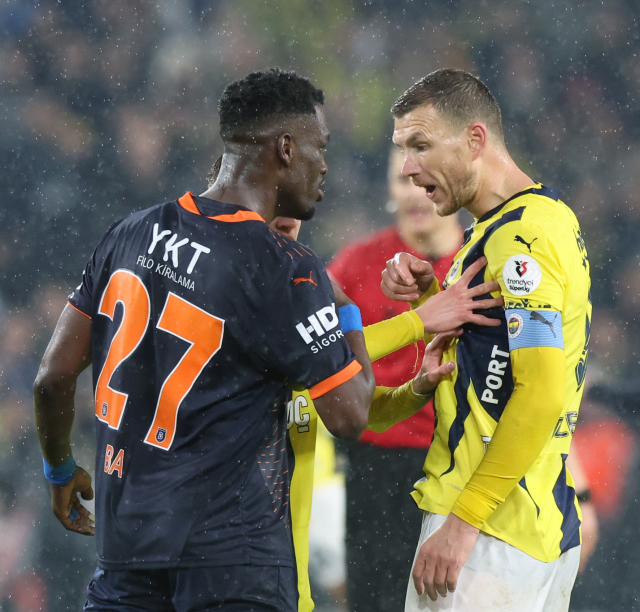 Fenerbahçe, RAMS Başakşehir'i Kadıköy'de 3-1 yendi